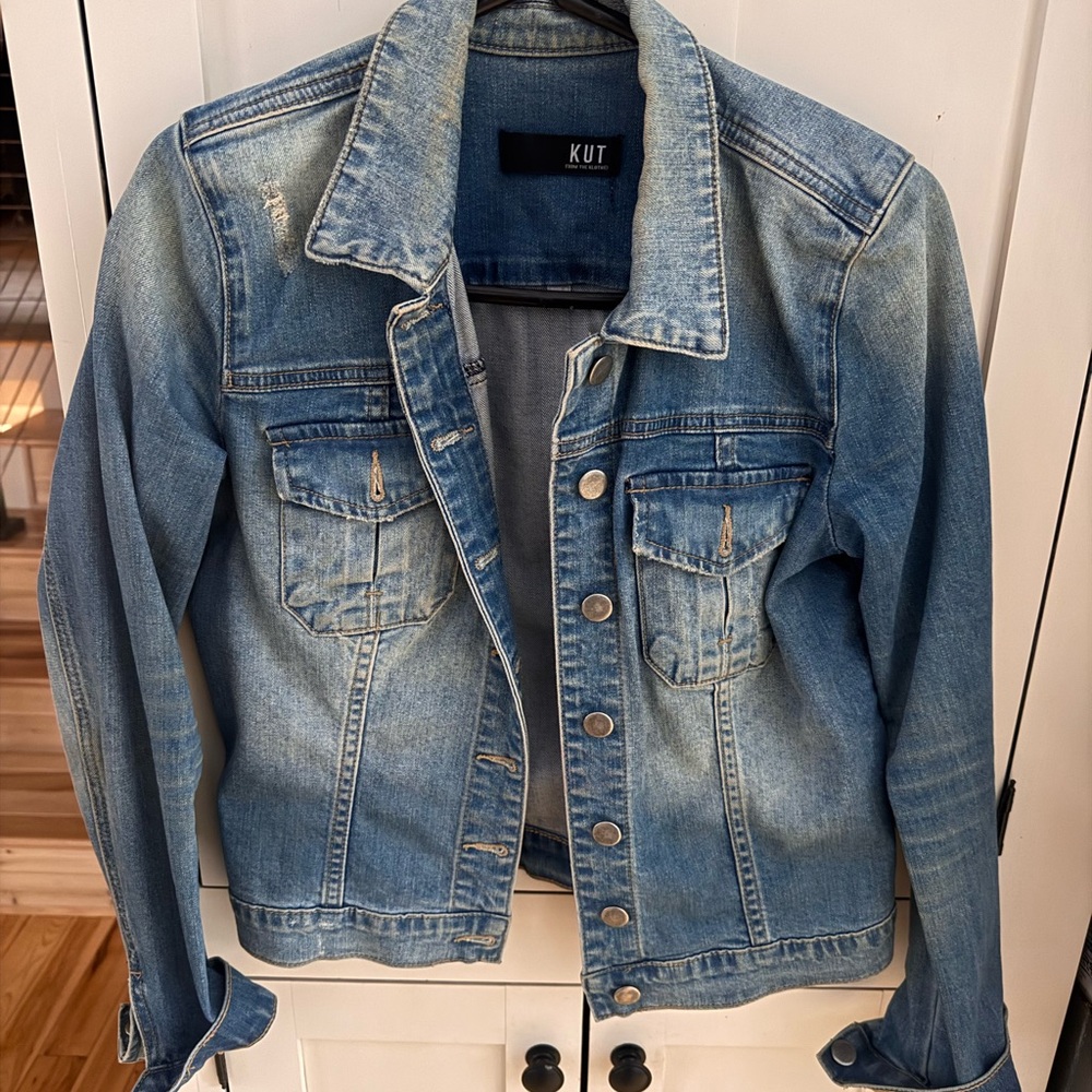 KUT From the Kloth Classic Stretch Denim Jacket | Size Small